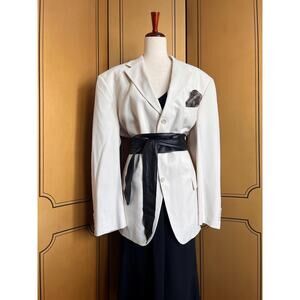 Vintage silk jacket in white by Oscar de la Renta, size 46R